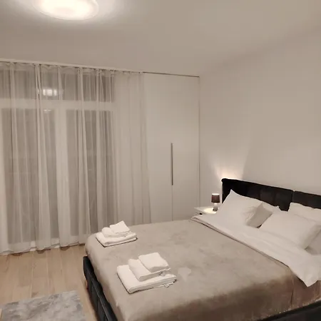 Savski Trg Apartment